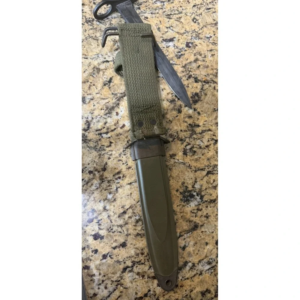 Vintage Vietnam U.S. Military BOC Bayonet Combat Knife USM8A1 W/ Scabbard Sheath